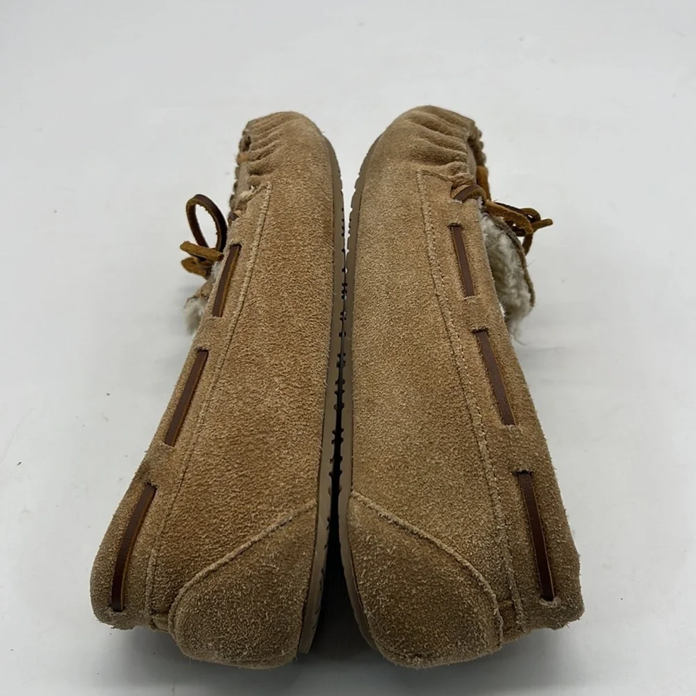 Minnetonka Camel Color Childs Moccasins size 3